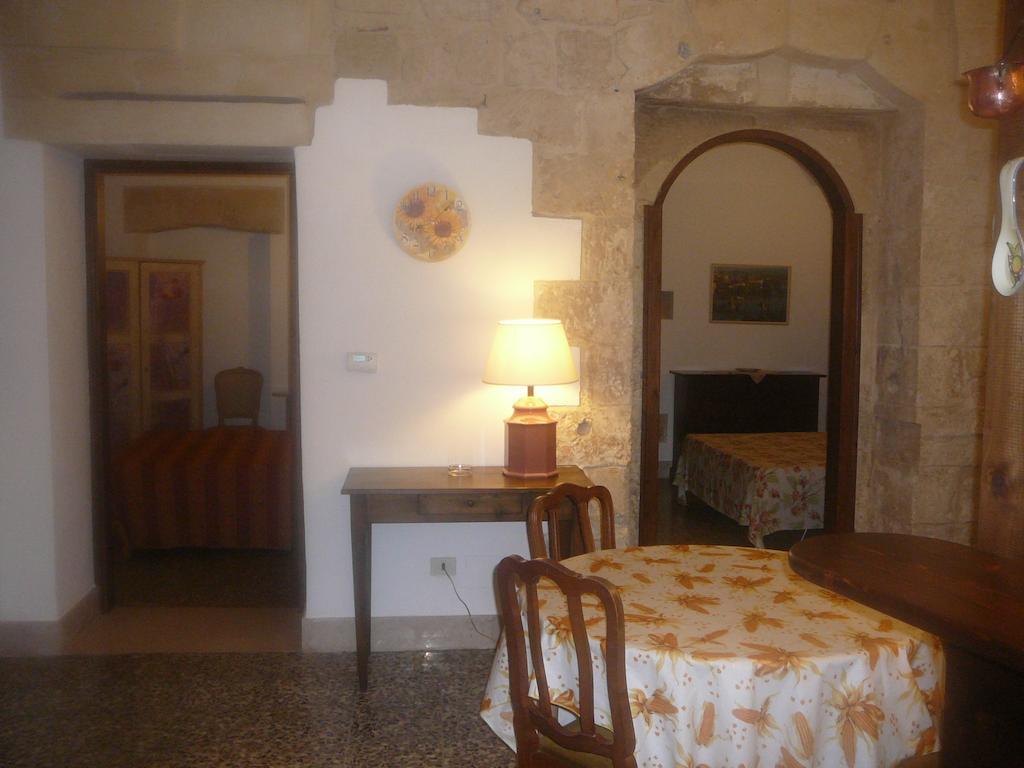 Bed and Breakfast Antica Galateo Лечче Екстер'єр фото